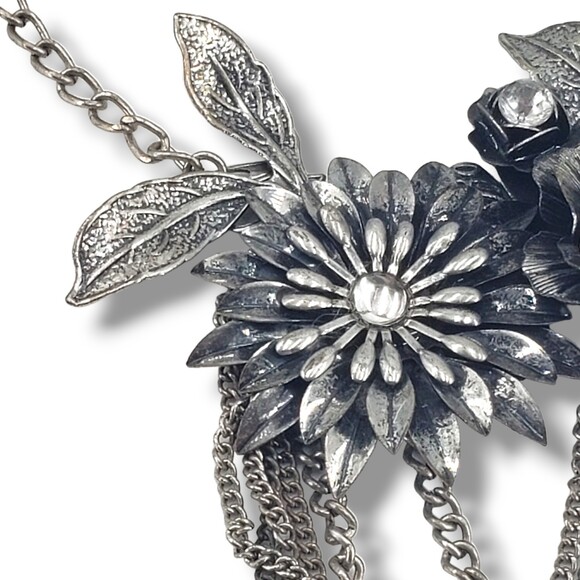 Silver Tone Metal Flower Rhinestone Bib Chain Loops Collar Necklace Art Nouveau - Picture 7 of 9